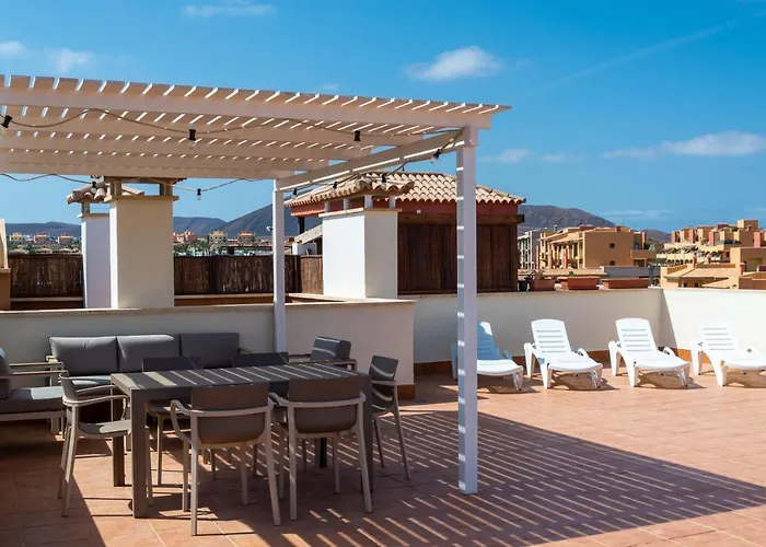 Alma Nortena - Spacious With Terrace Κοραλέχο